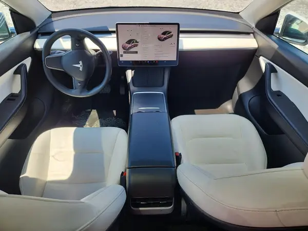 7SAYGDEE5NF310134 2022 TESLA MODEL Y - Image 8