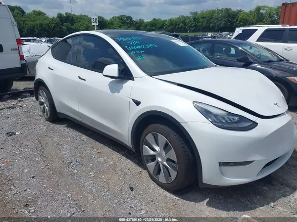 7SAYGDEE5NF317780 2022 TESLA MODEL Y - Image 1