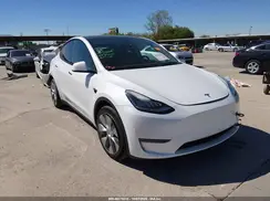 7SAYGDEE5NF318069 2022 TESLA MODEL Y