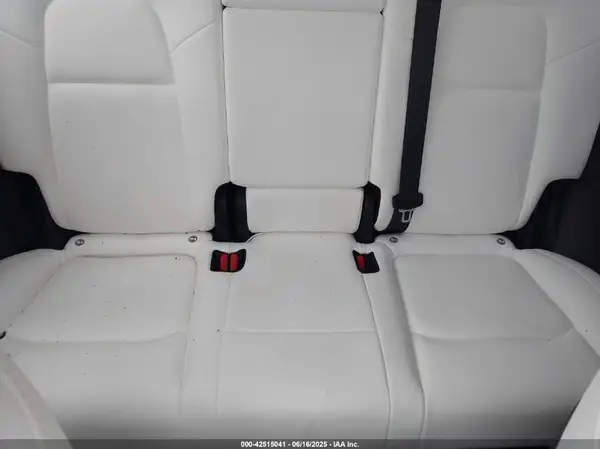 7SAYGDEE5NF318735 2022 TESLA MODEL Y - Image 8
