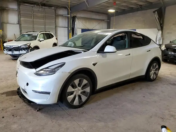 7SAYGDEE5NF322879 2022 TESLA MODEL Y - Image 1