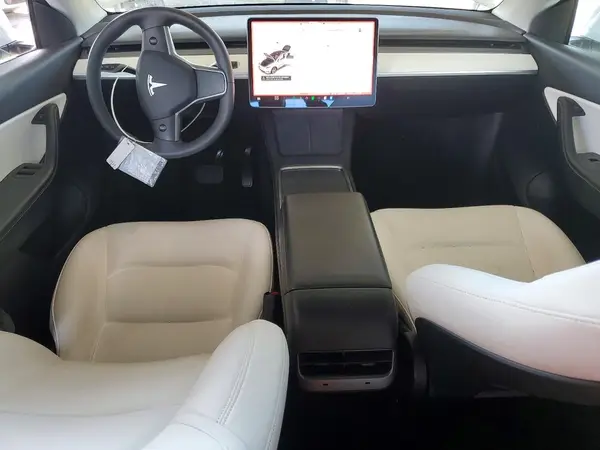 7SAYGDEE5NF325474 2022 TESLA MODEL Y - Image 8
