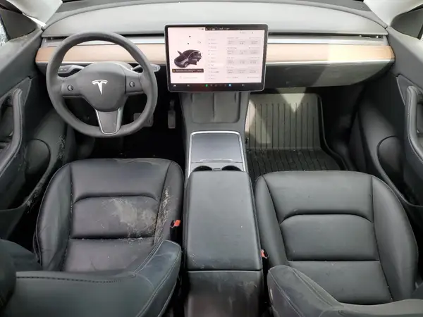 7SAYGDEE5NF331940 2022 TESLA MODEL Y - Image 8