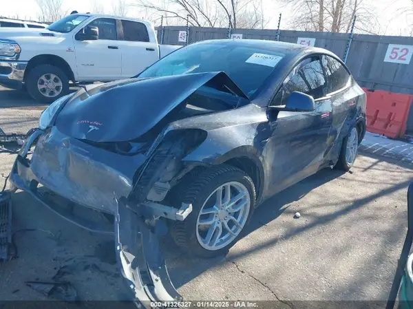 7SAYGDEE5NF336202 2022 TESLA MODEL Y - Image 2