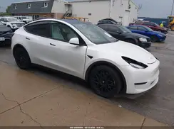 7SAYGDEE5NF336426 2022 TESLA MODEL Y