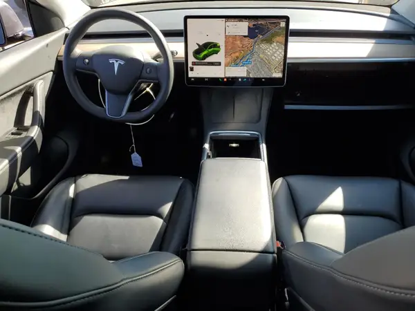 7SAYGDEE5NF352125 2022 TESLA MODEL Y - Image 8