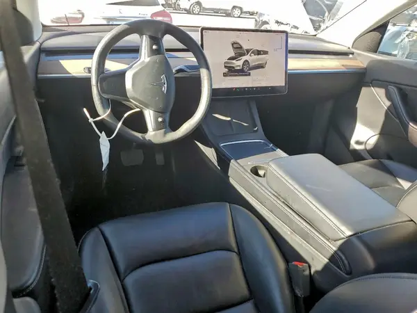 7SAYGDEE5NF356529 2022 TESLA MODEL Y - Image 8