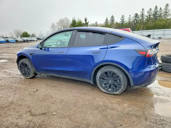 7SAYGDEE5NF357955 2022 TESLA MODEL Y - Image 2