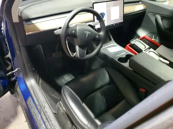 7SAYGDEE5NF359785 2022 TESLA MODEL Y - Image 8