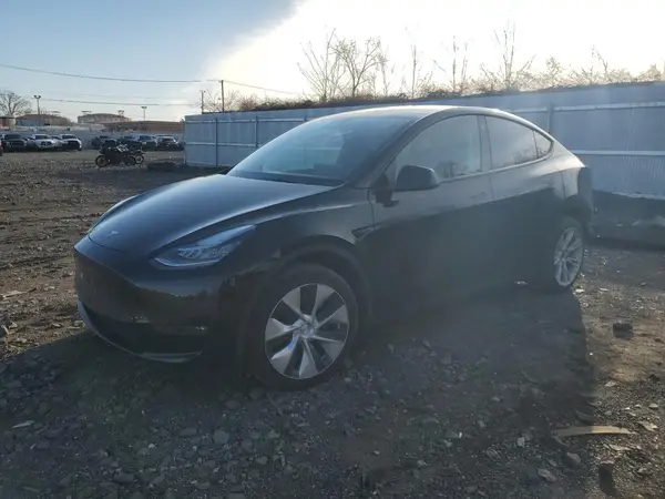 7SAYGDEE5NF364534 2022 TESLA MODEL Y - Image 1