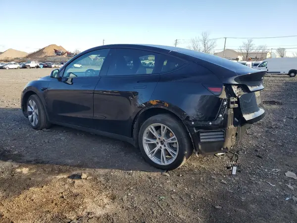 7SAYGDEE5NF364534 2022 TESLA MODEL Y - Image 2