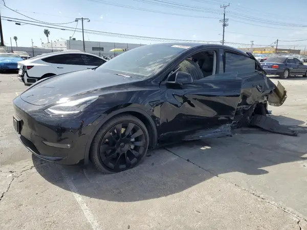 7SAYGDEE5NF367952 2022 TESLA MODEL Y - Image 1