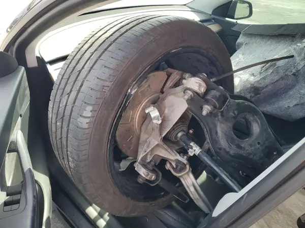 7SAYGDEE5NF367952 2022 TESLA MODEL Y - Image 8