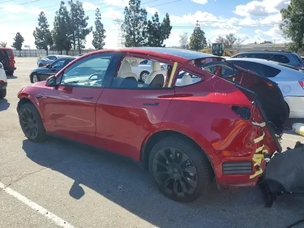 7SAYGDEE5NF369488 2022 TESLA MODEL Y - Image 2