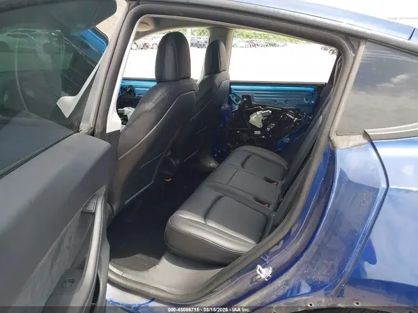 7SAYGDEE5NF370754 2022 TESLA MODEL Y - Image 8