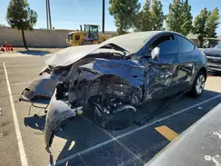 7SAYGDEE5NF371788 2022 TESLA MODEL Y