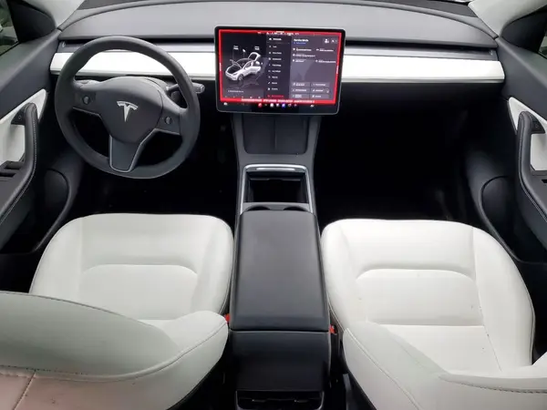 7SAYGDEE5NF372231 2022 TESLA MODEL Y - Image 8