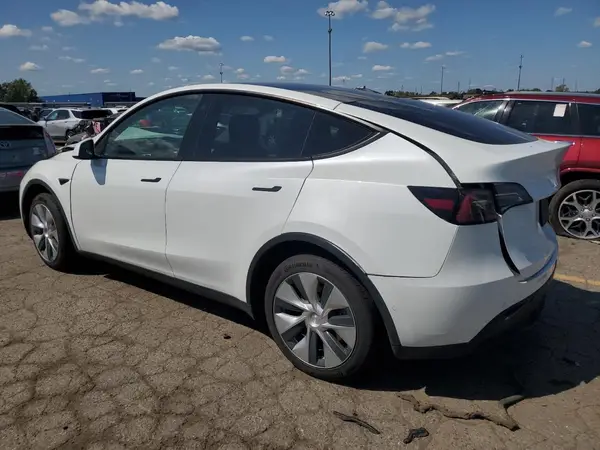 7SAYGDEE5NF374402 2022 TESLA MODEL Y - Image 2