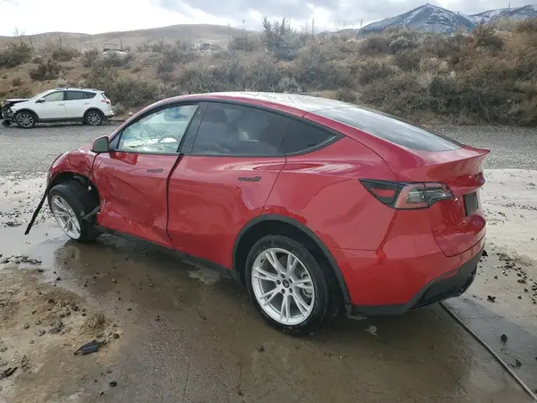 7SAYGDEE5NF384606 2022 TESLA MODEL Y - Image 2