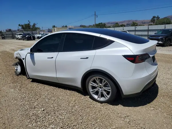 7SAYGDEE5NF385187 2022 TESLA MODEL Y - Image 2