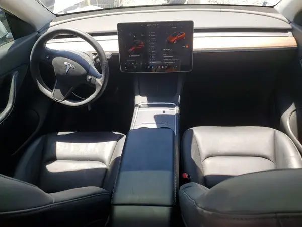7SAYGDEE5NF385187 2022 TESLA MODEL Y - Image 8