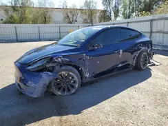 7SAYGDEE5NF386257 2022 TESLA MODEL Y