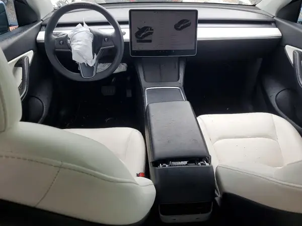 7SAYGDEE5NF394035 2022 TESLA MODEL Y - Image 8