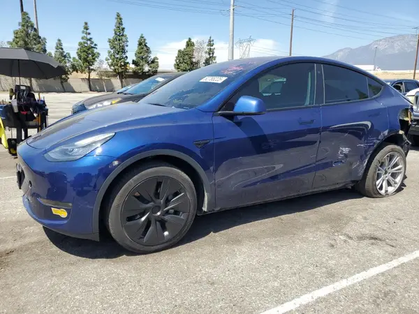 7SAYGDEE5NF407558 2022 TESLA MODEL Y - Image 1