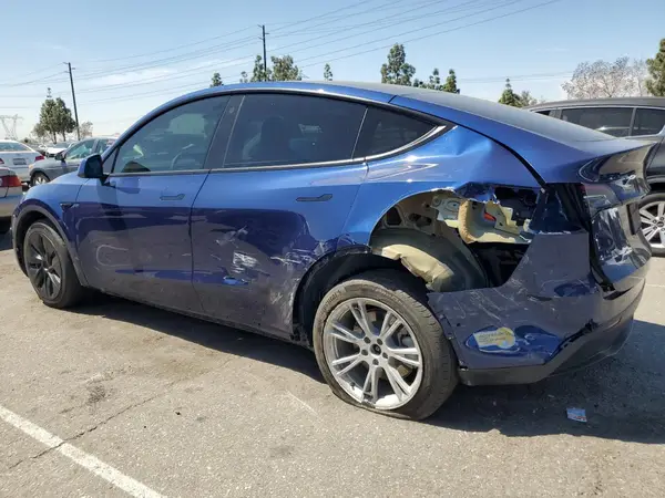 7SAYGDEE5NF407558 2022 TESLA MODEL Y - Image 2