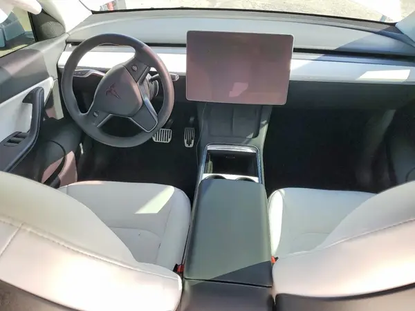 7SAYGDEE5NF411447 2022 TESLA MODEL Y - Image 8