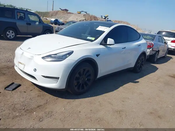 7SAYGDEE5NF426109 2022 TESLA MODEL Y - Image 2