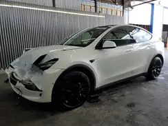 7SAYGDEE5NF428782 2022 TESLA MODEL Y