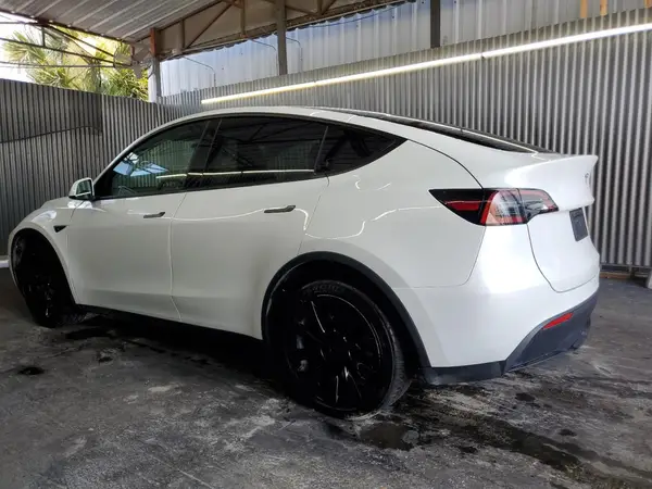 7SAYGDEE5NF428782 2022 TESLA MODEL Y - Image 2