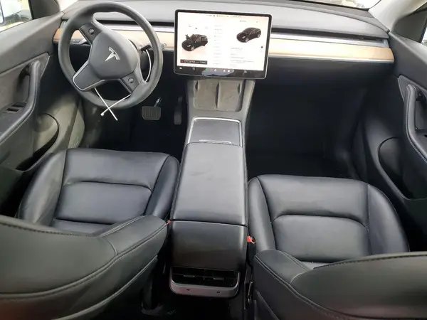 7SAYGDEE5NF433626 2022 TESLA MODEL Y - Image 8