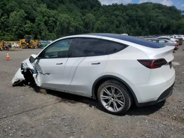 7SAYGDEE5NF435411 2022 TESLA MODEL Y - Image 2