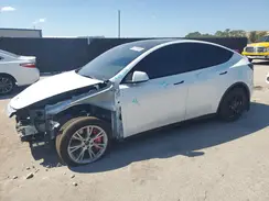 7SAYGDEE5NF437823 2022 TESLA MODEL Y
