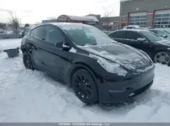 7SAYGDEE5NF438230 2022 TESLA MODEL Y