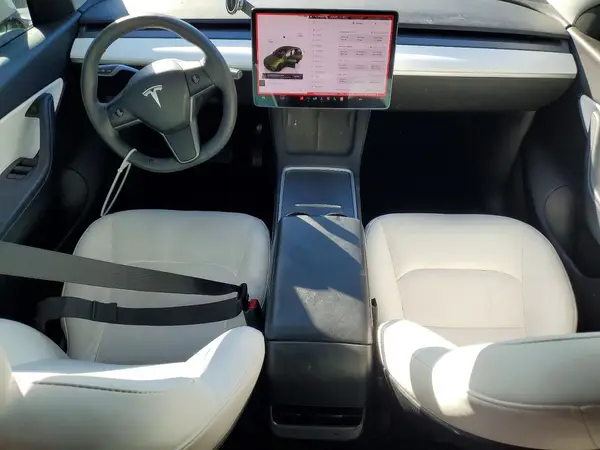 7SAYGDEE5NF439636 2022 TESLA MODEL Y - Image 8