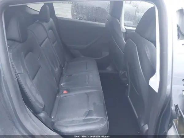 7SAYGDEE5NF442598 2022 TESLA MODEL Y - Image 8