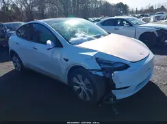 7SAYGDEE5NF443055 2022 TESLA MODEL Y