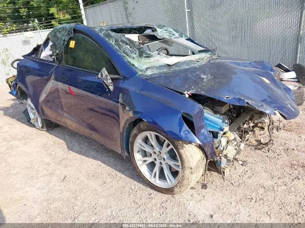 7SAYGDEE5NF448451 2022 TESLA MODEL Y - Image 1