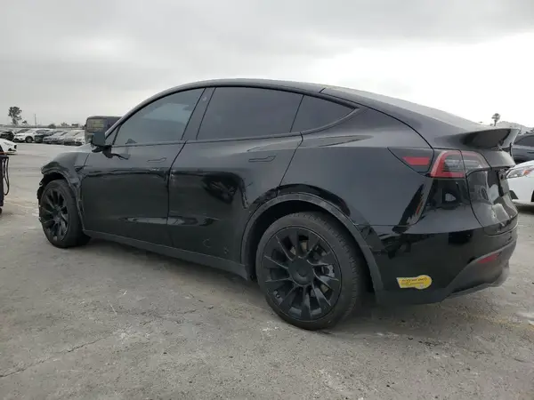 7SAYGDEE5NF455125 2022 TESLA MODEL Y - Image 2