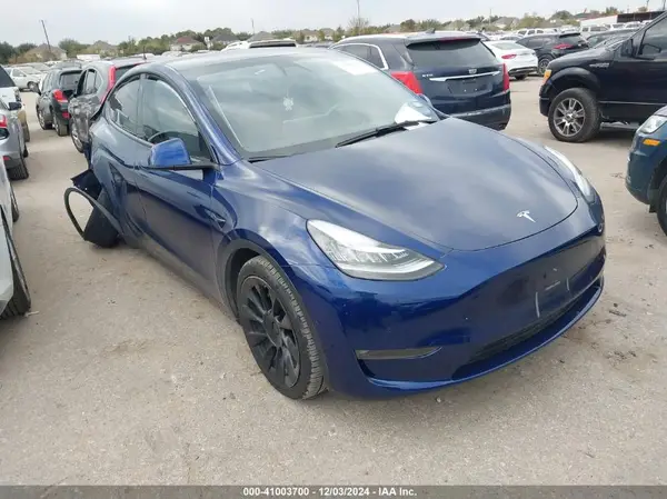 7SAYGDEE5NF480073 2022 TESLA MODEL Y - Image 1