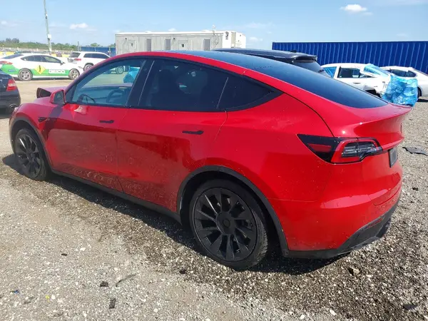 7SAYGDEE5NF480090 2022 TESLA MODEL Y - Image 2