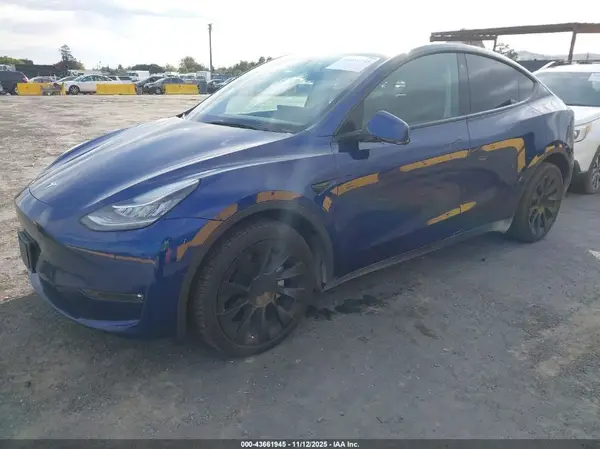 7SAYGDEE5NF480820 2022 TESLA MODEL Y - Image 2