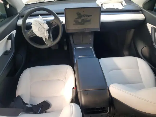 7SAYGDEE5NF510026 2022 TESLA MODEL Y - Image 8