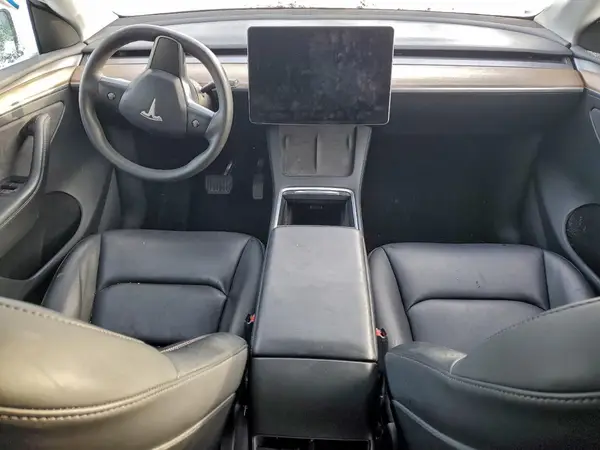 7SAYGDEE5NF517106 2022 TESLA MODEL Y - Image 8