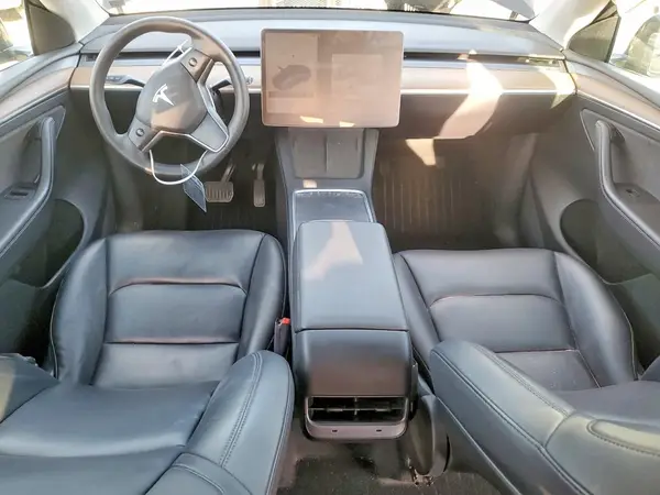 7SAYGDEE5NF519521 2022 TESLA MODEL Y - Image 8