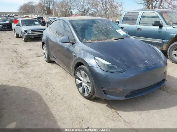 7SAYGDEE5NF534259 2022 TESLA MODEL Y - Image 1