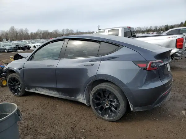 7SAYGDEE5NF535525 2022 TESLA MODEL Y - Image 2